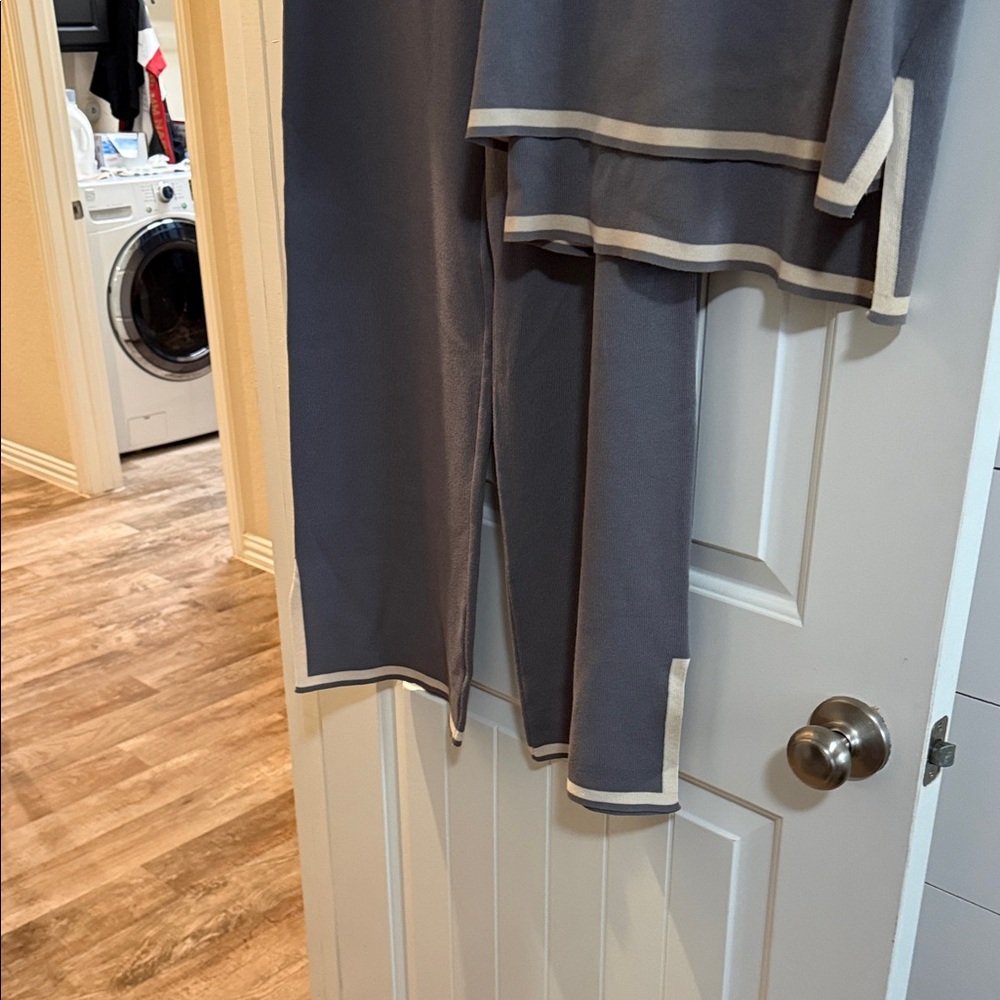Amazon Women's Gray and Cream Pajama Set - Picture 4 of 4